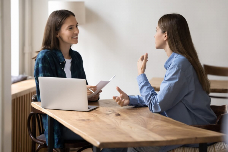 Primeiro emprego: 7 dicas para se destacar na entrevista em 2026