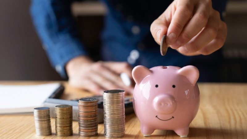 5 dicas para economizar e fazer o seu dinheiro render