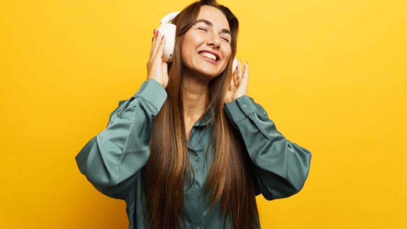 7 formas de usar a música para cuidar das emoções e do humor
