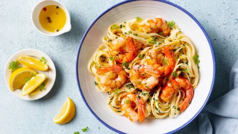 Almoço leve: 5 receitas refrescantes para dias quentes
