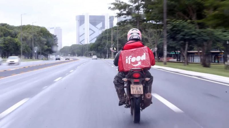 iFood, 99Food e Keeta sob ataque no Brasil