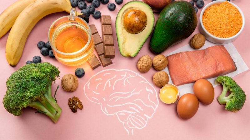 7 grupos de alimentos que fazem bem para o cérebro