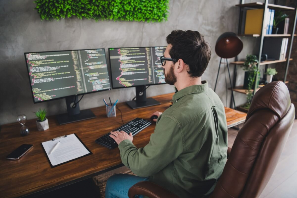7 profissões promissoras em tecnologia até 2030