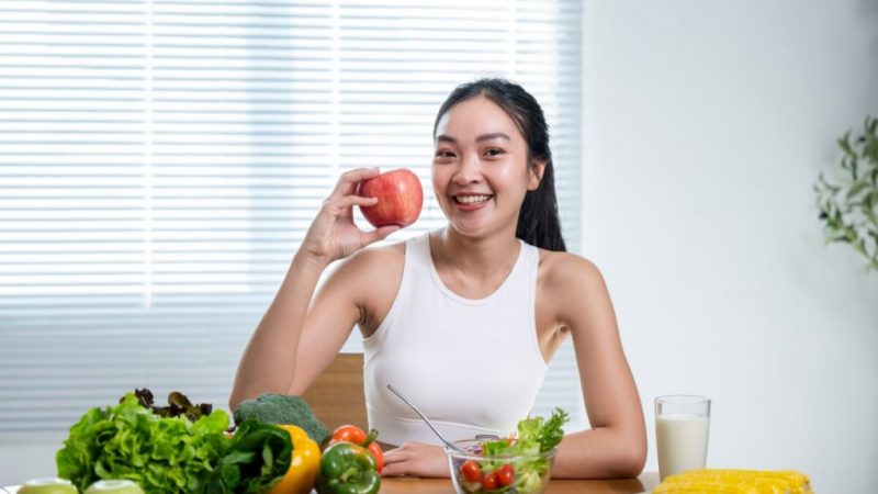 Alimentação no verão: veja o que comer e beber para manter a saúde e o bem-estar