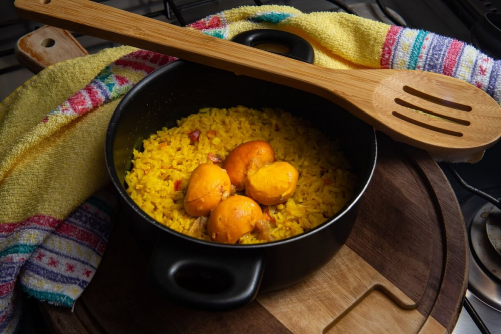 Almoço saudável: 5 receitas surpreendentes com pequi