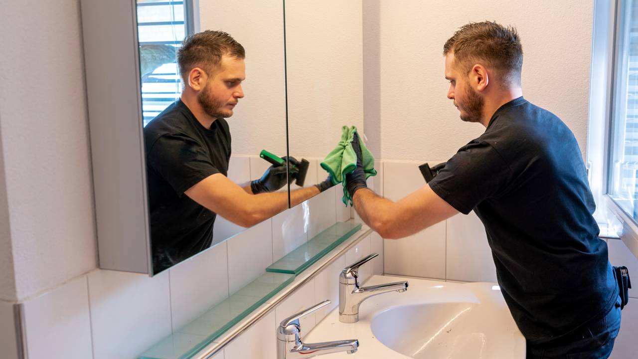Mantenha seu banheiro limpo sem esforço: os métodos que protegem azulejos e metais