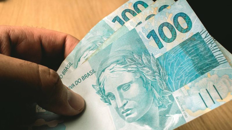 Métodos de especialistas para controlar gastos e aumentar reservas financeiras