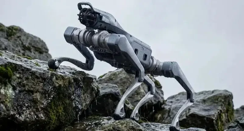 o cão-robô industrial de 18 kg que corre 18 km/h e carrega 65 kg