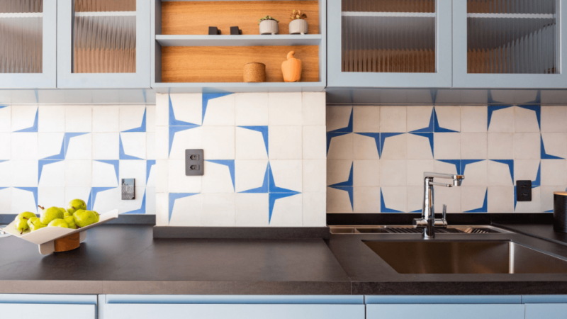 5 inspirações de revestimentos coloridos para os ambientes da casa