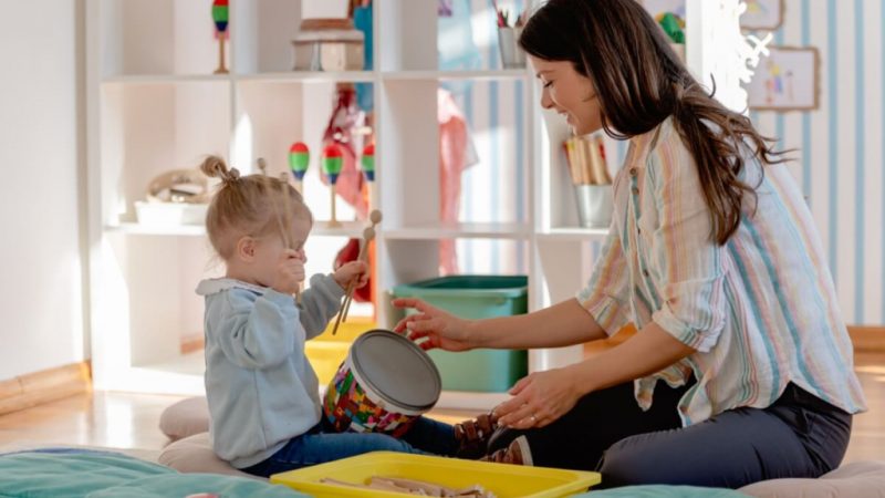 7 benefícios da musicoterapia para o desenvolvimento infantil