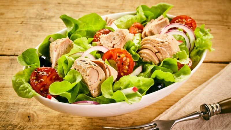 Almoço saudável: 5 receitas com atum para o dia a dia