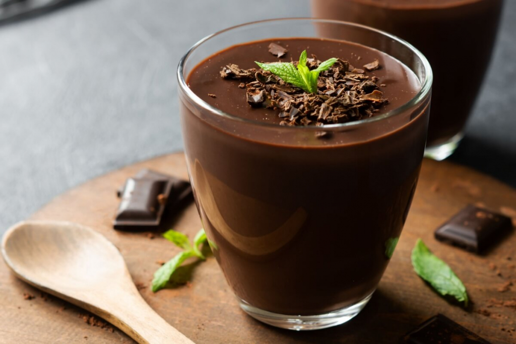 Cacau: 3 sobremesas leves e deliciosas para o dia a dia