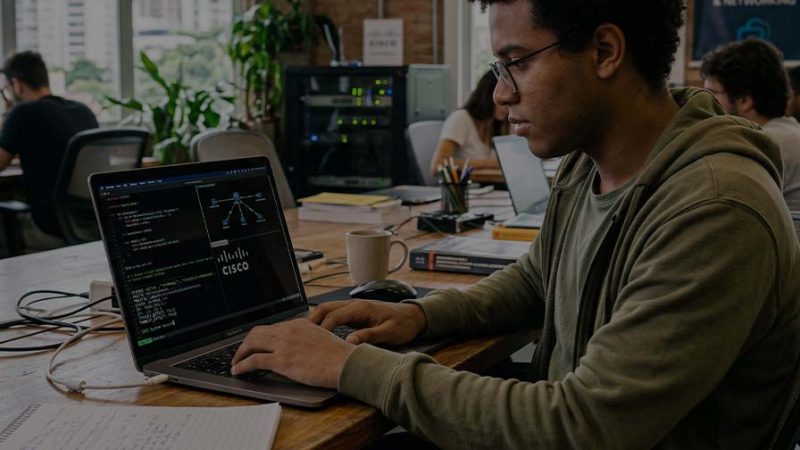 Cisco abre 5 mil bolsas para formação em segurança digital; inscrições encerram domingo