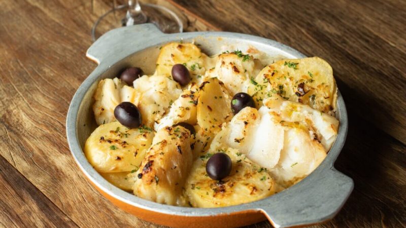 Como preparar o perfeito bacalhau falso com filé de merluza