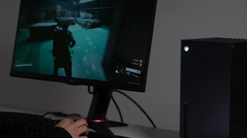 Homem monta PC com Core i7 e RTX 5060 dentro da carcaça de um Xbox Series X