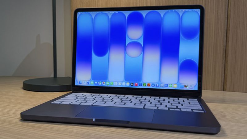 Quer deixar seu notebook com cara do Macbook Neo? Baixe aqui os papeis de parede oficiais em alta qualidade