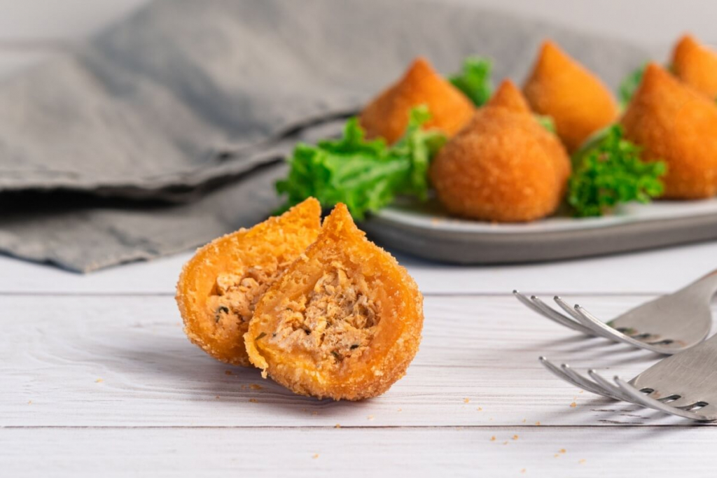 Salgados de festa: 4 receitas práticas para fazer em casa