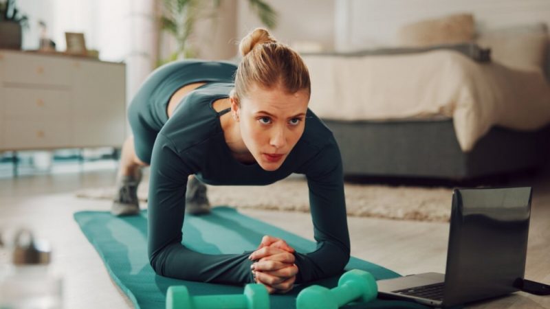 Sem tempo para treinar? Veja como se exercitar mesmo com a rotina corrida