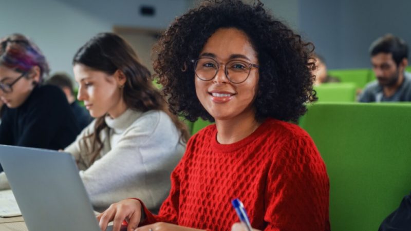 Veja como cursos profissionalizantes podem acelerar a entrada no mercado de trabalho
