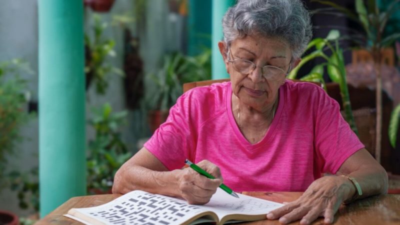 5 benefícios da estimulação cognitiva para os idosos