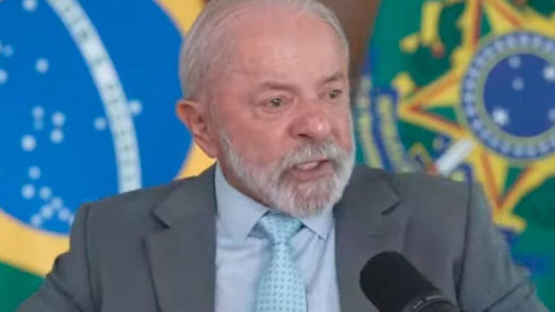 Lula chama de desnecessária taxa das blusinhas, enquanto mais de 50 entidadas pressionam por manutenção