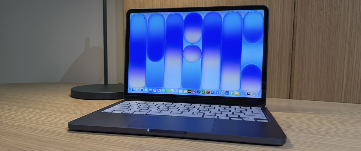 MacBook Neo e chips próprios protegem a gigante da crise de componentes em 2026