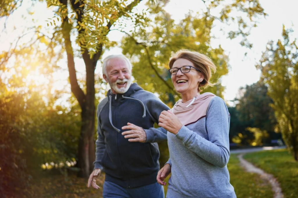 Saúde na terceira idade: como manter o corpo em movimento no outono