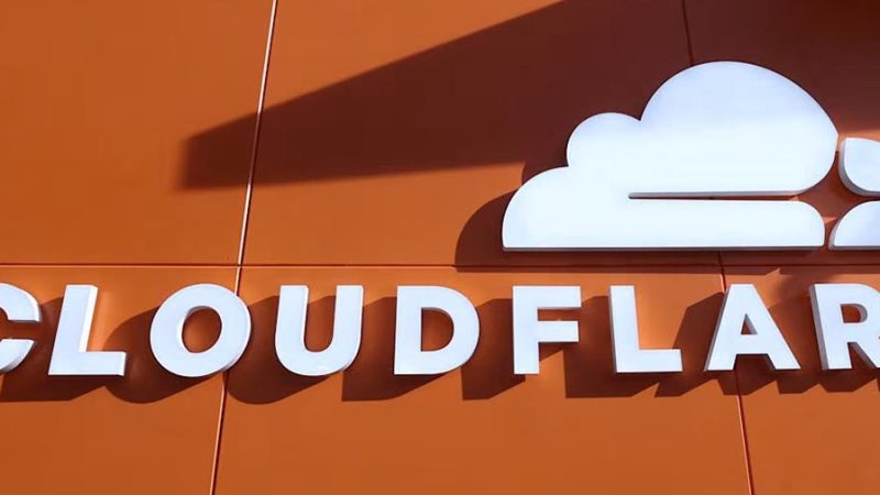 Cloudflare demite 1.100 pessoas após uso de inteligência artificial saltar 600%