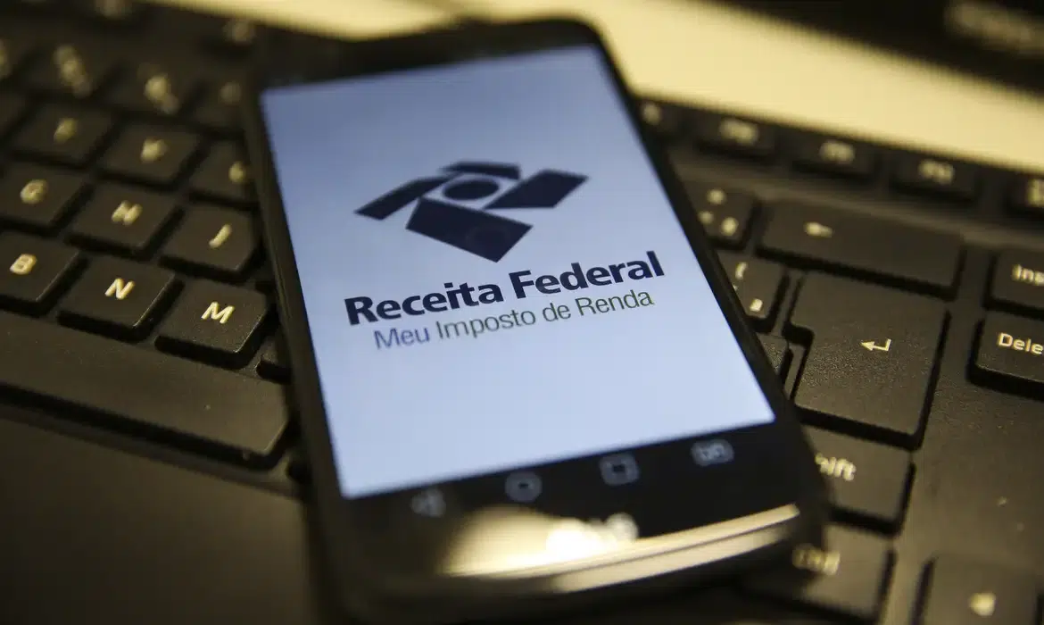 Reta final do Imposto de Renda 2026 amplia risco de golpes digitais