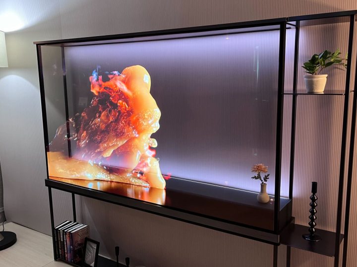 Nova tecnologia em OLED promete tornar as telas transparentes realmente úteis