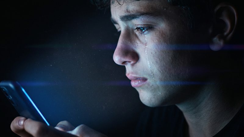 Pesquisa mostra que 13,1% dos jovens dos EUA usam inteligência artificial para obter conselhos de saúde mental