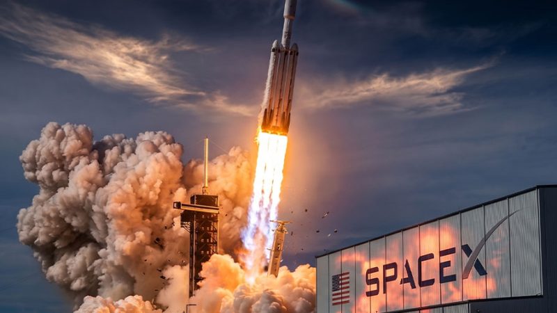 SpaceX atinge US$ 2,95 trilhões na Bolsa e supera valor de mercado da Amazon e Microsoft