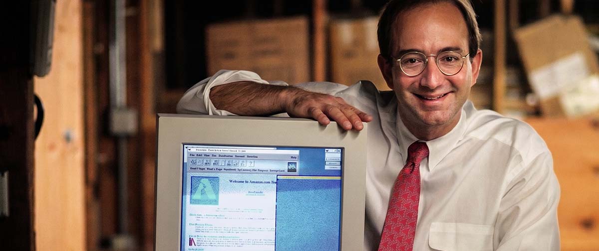 US$ 243 mil: Pais de Jeff Bezos apostaram economia da família em 1995 para ajudar fundar a Amazon