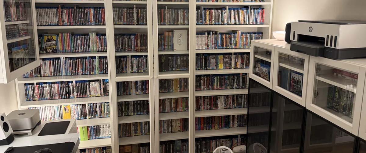 Colecionador mostra o resultado de 25 anos comprando DVDs e reacende um velho debate